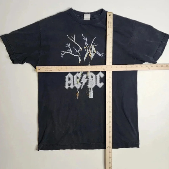 Vintage AC/DC Hand Lightning Shirt Size Large Distressed - Picture 4 of 6